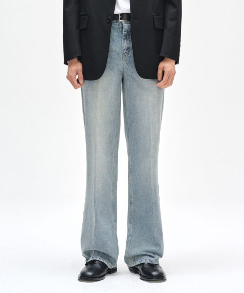 DECET(デケト)の「Dawn Semi Flared Jeans DCPT044YBlueA(デニムパンツ・レディース・その他・28/30/32/34/26)」の4枚目の写真