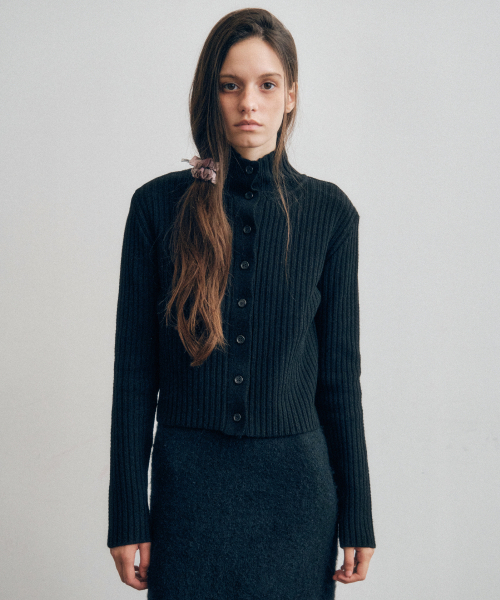 CITTA(シータ)の「Essential Soft High Neck Knit Cardigan_CTK242(Black)(カーディガン/ボレロ・レディース・ブラック・FREE)」の5枚目の写真