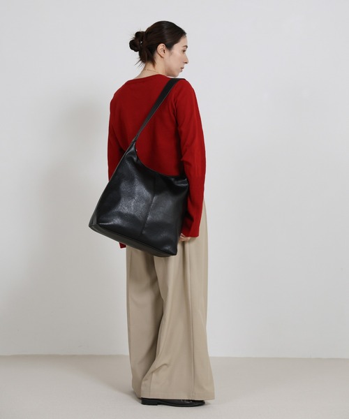 select MOCA（セレクトモカ）の「フェイクレザービッグホーボーバッグ（ショルダーバッグ・レディース・ブラウン/ブラック・FREE）」の12枚目の写真