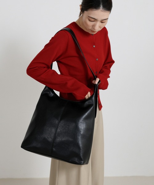 select MOCA（セレクトモカ）の「フェイクレザービッグホーボーバッグ（ショルダーバッグ・レディース・ブラウン/ブラック・FREE）」の3枚目の写真