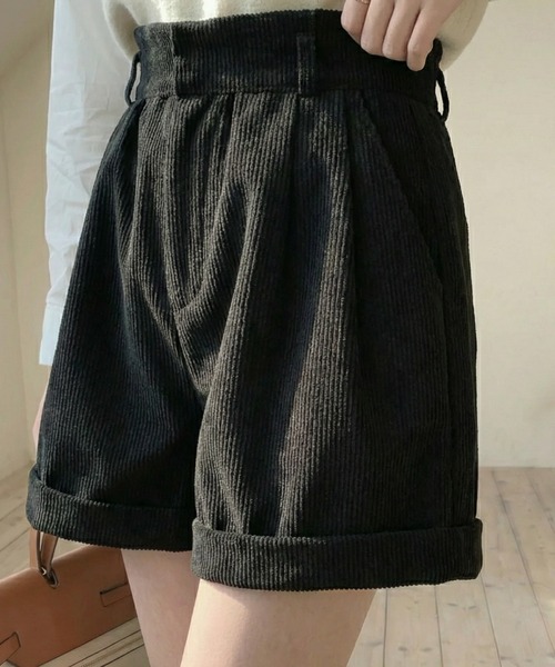 cammie(キャミー)の「コーデュロイショートパンツ(その他パンツ・レディース・ブラウン/アイボリー/ブラック・M/L)」の2枚目の写真