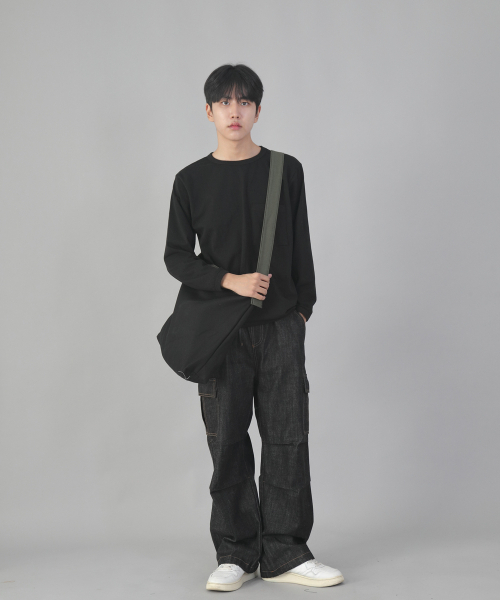 SAINTCREW(セントクルー)の「ミニマルビッグサイズクロスバッグ MBC-121 カーキブラック(メッセンジャーバッグ・メンズ・その他・フリー)」の6枚目の写真