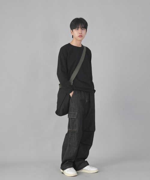 SAINTCREW(セントクルー)の「ミニマルビッグサイズクロスバッグ MBC-121 カーキブラック(メッセンジャーバッグ・メンズ・その他・フリー)」の7枚目の写真