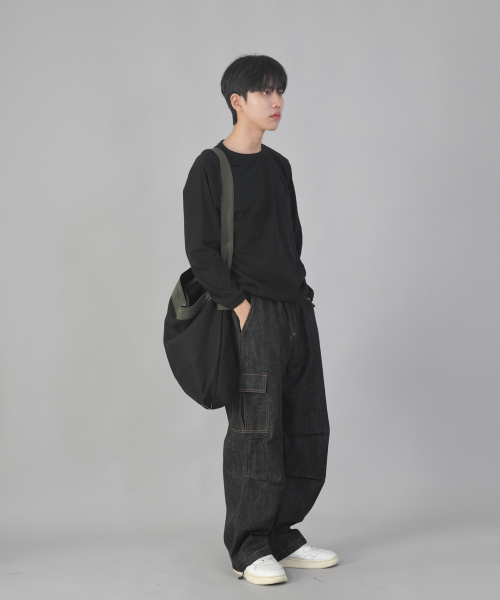 SAINTCREW(セントクルー)の「ミニマルビッグサイズクロスバッグ MBC-121 カーキブラック(メッセンジャーバッグ・メンズ・その他・フリー)」の8枚目の写真