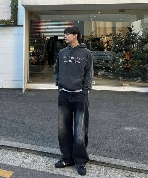 KANEITEI(カネイテイ)の「DIJON WASHED HOODIE (BURGUNDY)(パーカー・レディース・バーガンディー・SMALL/LARGE/X-LARGE)」の6枚目の写真