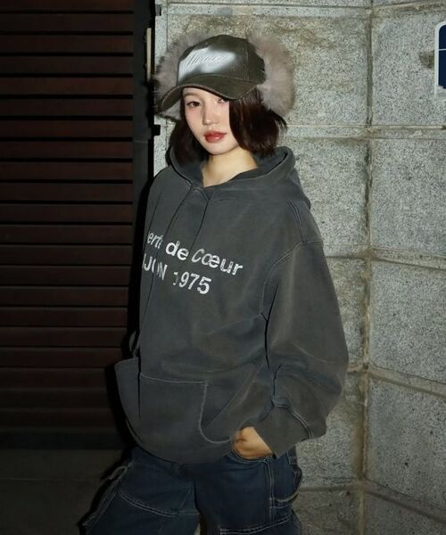 KANEITEI(カネイテイ)の「DIJON WASHED HOODIE (BURGUNDY)(パーカー・レディース・バーガンディー・SMALL/LARGE/X-LARGE)」の18枚目の写真