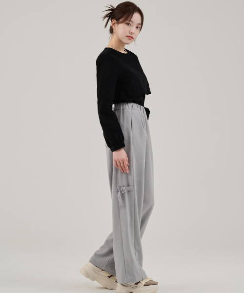 HYEYEONG KIM(ヘヨン キム)の「フリースサイドベルトトラウザー-グレー(スウェットパンツ・レディース・グレー・SMALL/MEDIUM)」の2枚目の写真