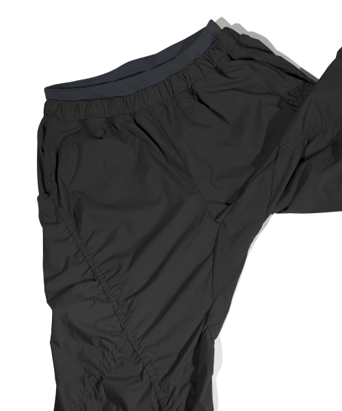 WHILE(ワイル)の「ソフトシェル レディース クライミングパンツ 登山用パンツ (クレイチャコール)(その他パンツ・レディース・その他・SMALL/MEDIUM)」の7枚目の写真