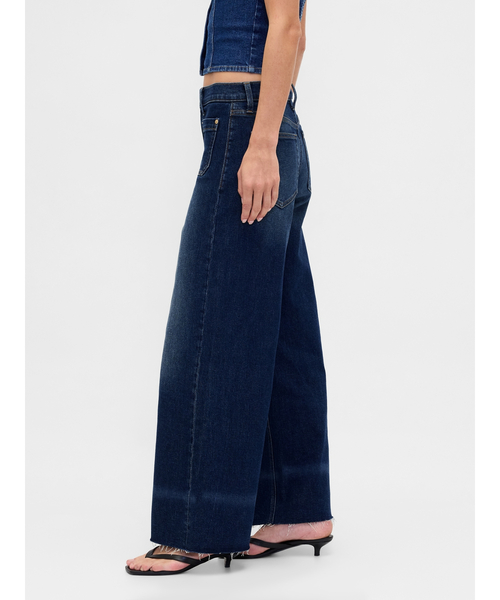 GAP（ギャップ）の「ハイライズ ストライドワイドデニム（デニムパンツ・レディース・インディゴブルー・23/24/25/26/27/28/30/29）」の4枚目の写真