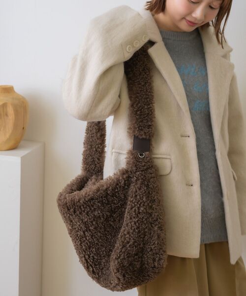 RETRO GIRL（レトロガール）の「もこもこショルダーバッグ（ショルダーバッグ・レディース・ブラウン/オフホワイト/ブラック系その他・ONE SIZE）」の16枚目の写真
