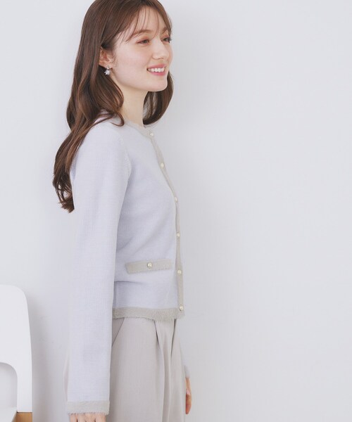 index(インデックス)の「フェザーバイカラークルーネックカーディガン【洗濯機OK】(カーディガン/ボレロ・レディース・ブラック系4/ホワイト系7/ベージュ系その他7/サックスブルー系4・36/38/40/42)」の5枚目の写真