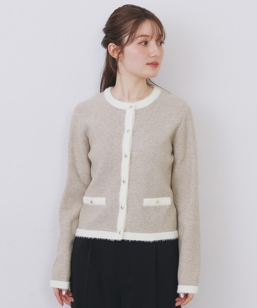 index(インデックス)の「フェザーバイカラークルーネックカーディガン【洗濯機OK】(カーディガン/ボレロ・レディース・ブラック系4/ホワイト系7/ベージュ系その他7/サックスブルー系4・36/38/40/42)」の13枚目の写真