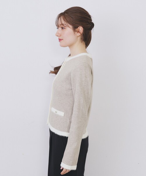 index(インデックス)の「フェザーバイカラークルーネックカーディガン【洗濯機OK】(カーディガン/ボレロ・レディース・ブラック系4/ホワイト系7/ベージュ系その他7/サックスブルー系4・36/38/40/42)」の14枚目の写真