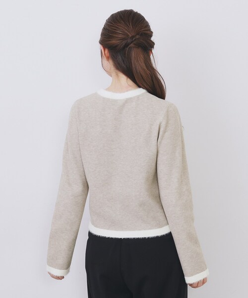 index(インデックス)の「フェザーバイカラークルーネックカーディガン【洗濯機OK】(カーディガン/ボレロ・レディース・ブラック系4/ホワイト系7/ベージュ系その他7/サックスブルー系4・36/38/40/42)」の15枚目の写真