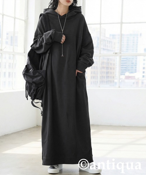 antiqua(アンティカ)の「フード付き ロングワンピース(ワンピース・レディース・ブラック/スミクロ・ONESIZE)」の3枚目の写真