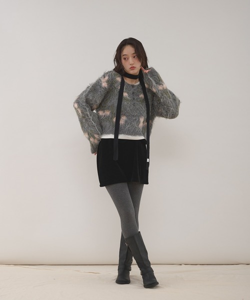 MUHET（ミュエータ）の「shaggy flower henry neck knit / シャギー花柄ヘンリーニット（ニット/セーター・レディース・ブラウン/チャコールグレー・FREE）」の9枚目の写真