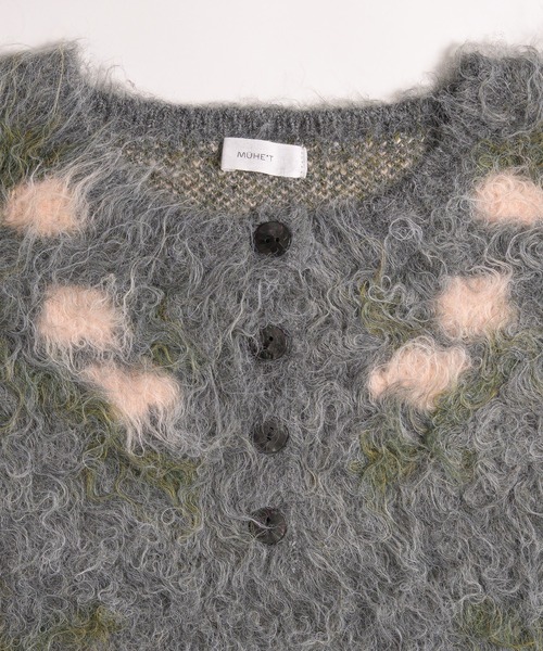 MUHET（ミュエータ）の「shaggy flower henry neck knit / シャギー花柄ヘンリーニット（ニット/セーター・レディース・ブラウン/チャコールグレー・FREE）」の3枚目の写真