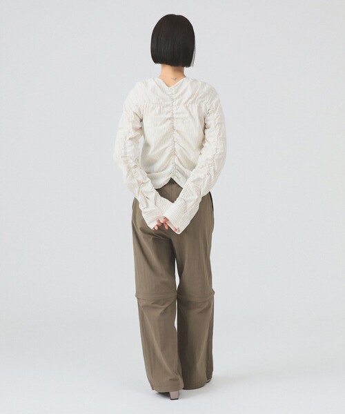 Ray BEAMS（レイビームス）の「ストライプ シャーリング Vネック ブラウス（シャツ/ブラウス・レディース・ブルー/オフホワイト・ONE SIZE）」の5枚目の写真