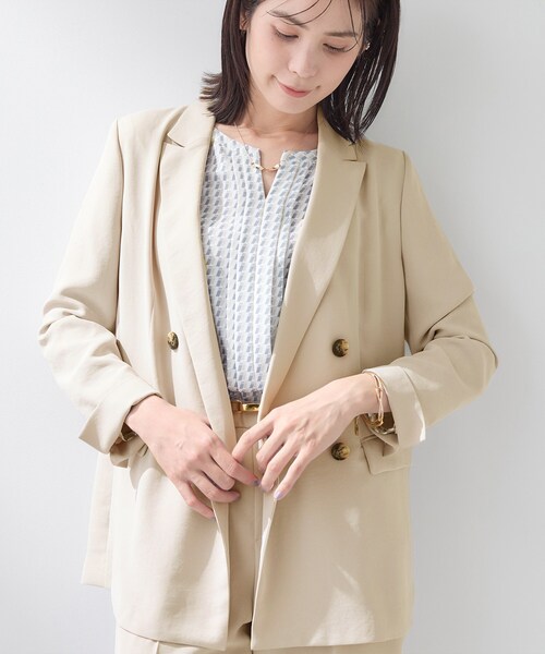 INDIVI（インディヴィ）の「【洗える／多機能／SETUP可】着る日傘ダブルジャケット（テーラードジャケット・レディース・ライトグレー系5/ベージュ/ネイビー/サックスブルー/ブラック・40/38/36/15 /13/03/05/19）」の8枚目の写真