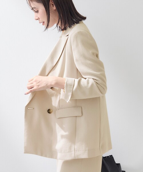 INDIVI（インディヴィ）の「【洗える／多機能／SETUP可】着る日傘ダブルジャケット（テーラードジャケット・レディース・ライトグレー系5/ベージュ/ネイビー/サックスブルー/ブラック・40/38/36/15 /13/03/05/19）」の9枚目の写真