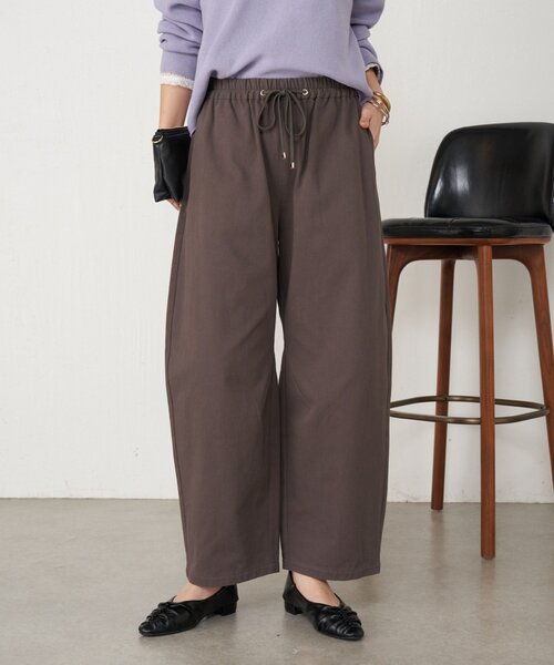 Jena espace merveilleux(ジェナ エスパスメルヴェイユ)の「【ラクして美脚】メンカーブイージーパンツ(その他パンツ・レディース・チャコールグレー/アイボリー/ベージュ・FREE)」の3枚目の写真