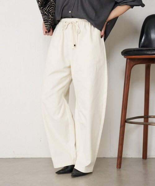 Jena espace merveilleux(ジェナ エスパスメルヴェイユ)の「【ラクして美脚】メンカーブイージーパンツ(その他パンツ・レディース・チャコールグレー/アイボリー/ベージュ・FREE)」の2枚目の写真