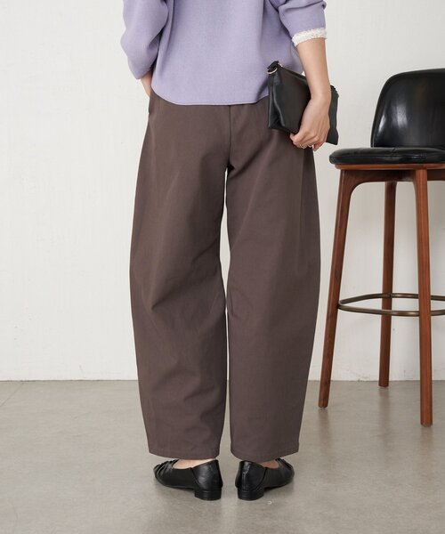 Jena espace merveilleux(ジェナ エスパスメルヴェイユ)の「【ラクして美脚】メンカーブイージーパンツ(その他パンツ・レディース・チャコールグレー/アイボリー/ベージュ・FREE)」の18枚目の写真