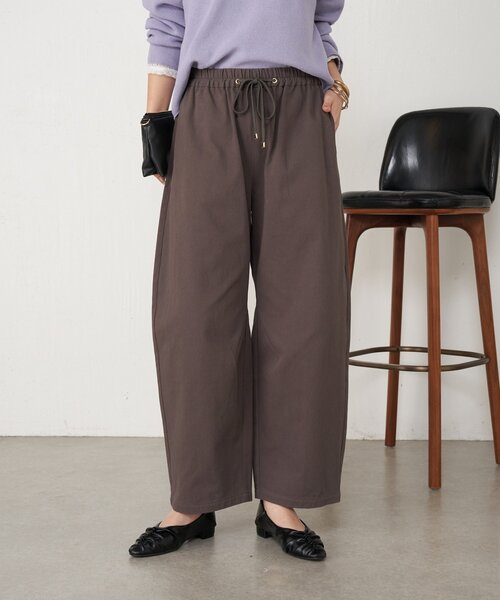 Jena espace merveilleux(ジェナ エスパスメルヴェイユ)の「【ラクして美脚】メンカーブイージーパンツ(その他パンツ・レディース・チャコールグレー/アイボリー/ベージュ・FREE)」の21枚目の写真