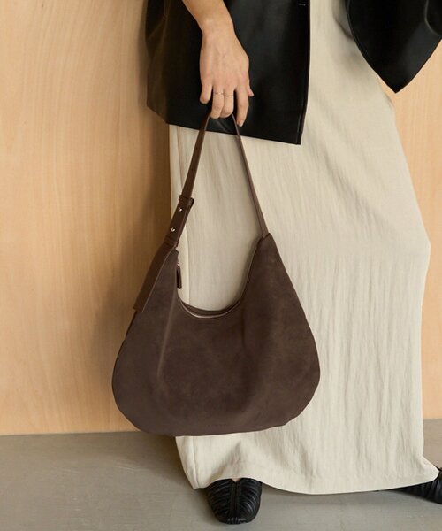 CAPRICIEUX LE'MAGE（カプリシューレマージュ）の「ハーフラウンドヌバックショルダー（ショルダーバッグ・レディース・ブラック/キャメル/ブラウン・FREE）」の3枚目の写真