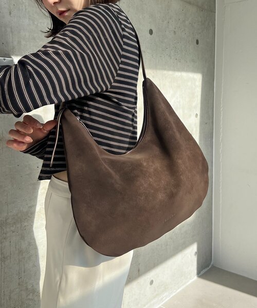 CAPRICIEUX LE'MAGE（カプリシューレマージュ）の「ハーフラウンドヌバックショルダー（ショルダーバッグ・レディース・ブラック/キャメル/ブラウン・FREE）」の19枚目の写真