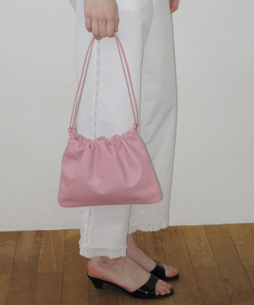 SINOON（シヌーン）の「Dumpling Bag (Pink)（ショルダーバッグ・レディース・ピンク・FREE）」の3枚目の写真