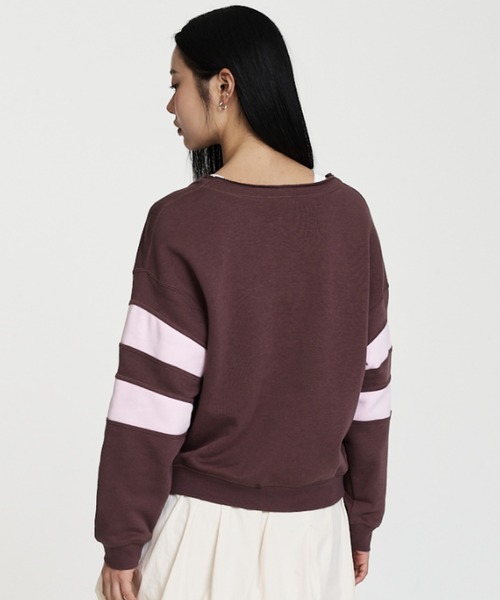NIKE(ナイキ)の「ナイキ スポーツウェア クラブ フリース ウィメンズ オーバーサイズド Vネック スウェットシャツ / Nike Sportswear Club Fleece Women's Oversized V-Neck Sweatshirt IQ0085-503 Tattoo(スウェット・レディース・パープル系その他2・XL/L/XS/S/M)」の11枚目の写真