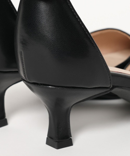 Andemiu(アンデミュウ)の「ポインテットヒールパンプス646223(パンプス・レディース・ブラック/アイボリー・LARGE/MEDIUM)」の6枚目の写真