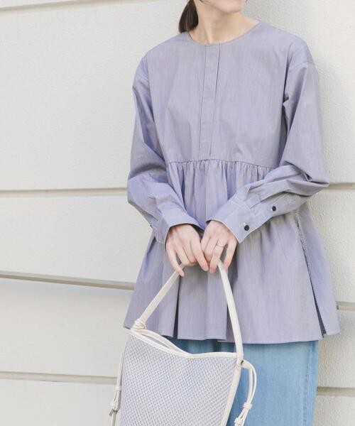 ITEMS URBANRESEARCH(アイテムズ アーバンリサーチ)の「『UVカット/吸水速乾』ギャザーペプラムブラウス(シャツ/ブラウス・レディース・ブラック/チェック/ホワイト・FREE)」の4枚目の写真