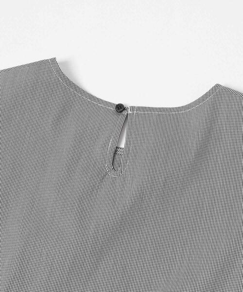 ITEMS URBANRESEARCH(アイテムズ アーバンリサーチ)の「『UVカット/吸水速乾』ギャザーペプラムブラウス(楽着シリーズ)(シャツ/ブラウス・レディース・ブラック/チェック/ホワイト・FREE)」の11枚目の写真