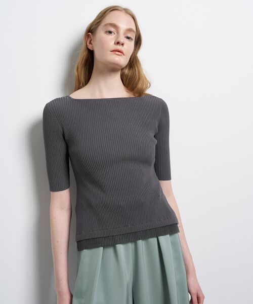 LANVIN en Bleu（ランバンオンブルー）の「スクエアネックリブニット（ニット/セーター・レディース・グレー/イエロー/ブラック・38）」の3枚目の写真