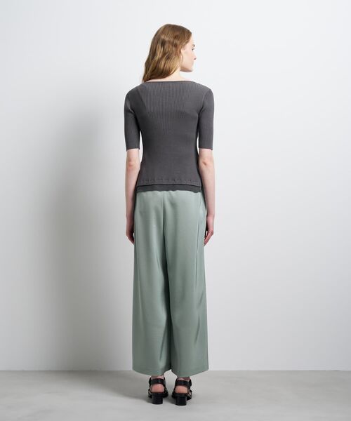 LANVIN en Bleu（ランバンオンブルー）の「スクエアネックリブニット（ニット/セーター・レディース・グレー/イエロー/ブラック・38）」の6枚目の写真