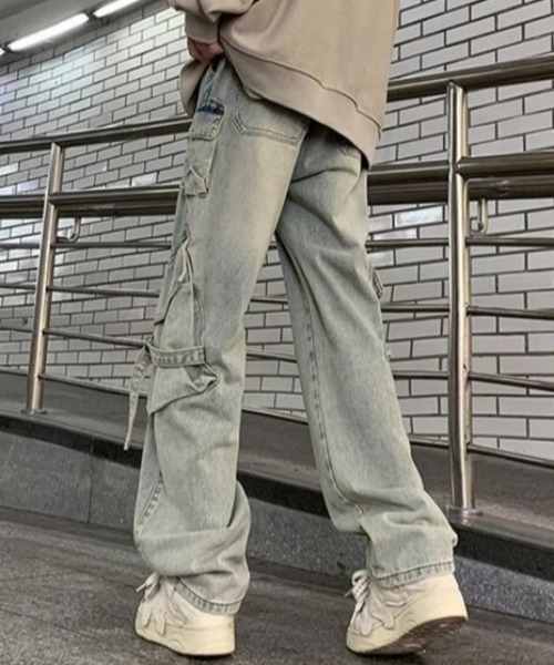 SHIBUYA Zy.（シブヤジー）の「SHADOW GRAVITYストラップ付き加工カーゴデニムパンツ（デニムパンツ・メンズ・サックスブルー/ダークグレー・L/M/S）」の4枚目の写真