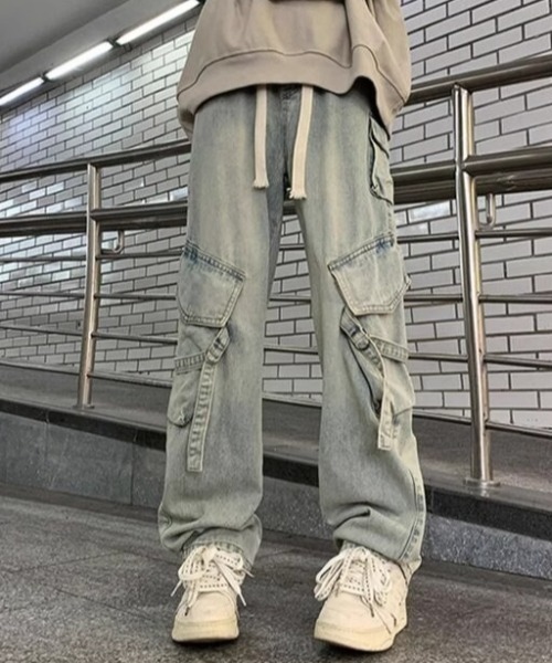SHIBUYA Zy.（シブヤジー）の「SHADOW GRAVITYストラップ付き加工カーゴデニムパンツ（デニムパンツ・メンズ・サックスブルー/ダークグレー・L/M/S）」の5枚目の写真
