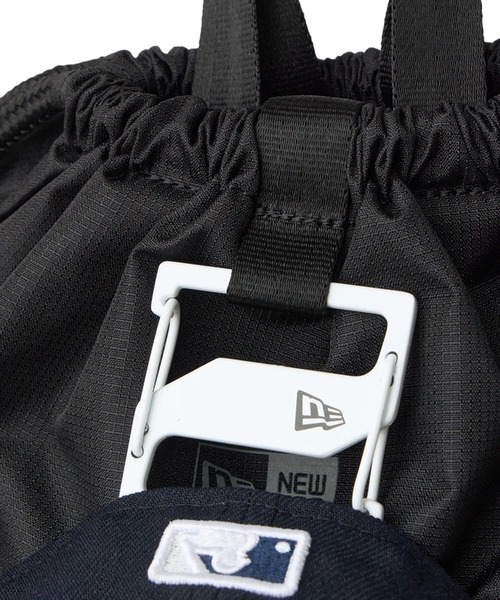 NEW ERA(ニューエラ)の「NEW ERA/ニューエラ デイサック 150D NEW ERAロゴ ブラック リフレクトシルバー/ブラック 21L 14750913/14750914(バックパック/リュック・メンズ・ブラック系その他2/ブラック系その他・FREE)」の14枚目の写真