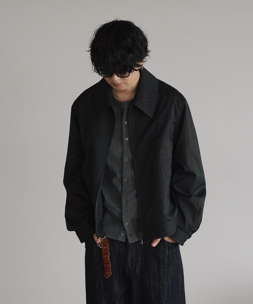 WYM LIDNM（ウィム バイ リドム）の「TECH WOOL GABARDINE ZIP BLOUSON