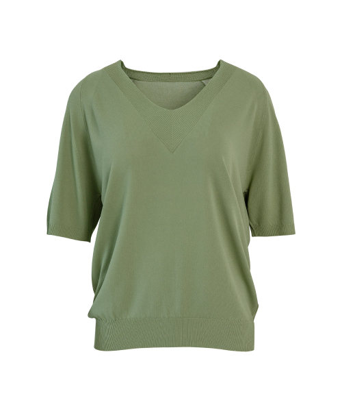 VASCARA(バスカラ)の「Raglan V-neck Half Sleeve Knitwear (7colors)(Tシャツ/カットソー・レディース・ブラック/ライトベージュ/カーキ/パープル/ホワイト/ブラウン/ライトイエロー・FREE)」の11枚目の写真