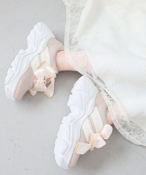 MAJESTIC LEGON（マジェスティックレゴン）の「ダブルリボン厚底スニーカー（スニーカー・レディース・ピンク/アイボリー/ブラック・X-LARGE/LARGE/MEDIUM/SMALL）」の9枚目の写真