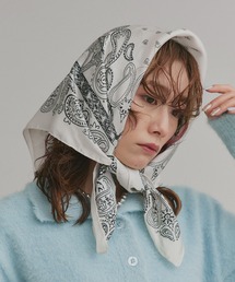 ad thie（アドティエ）の「シルクタッチ アソート ペイズリー 大判スカーフ（バンダナ/スカーフ）」