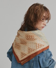 ad thie（アドティエ）の「シルクタッチ アソート ペイズリー 大判スカーフ（バンダナ/スカーフ）」