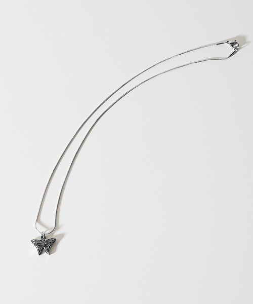 MinoriTY（マイノリティ）の「【MinoriTY select】バタフライスネークチェーンネックレス メンズ ウィメンズ ユニセックス（ネックレス・メンズ・シルバー・45cm）」の4枚目の写真