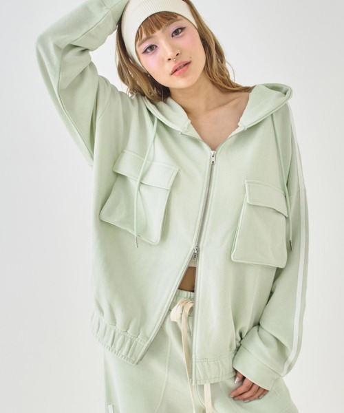 ANAP（アナップ）の「Wジップ カーゴポケット ライン スウェット パーカー（パーカー・レディース・ミント/ピンク/グレー/ダークアッシュ・F）」の3枚目の写真