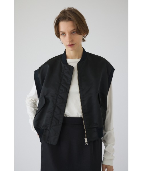 RIM.ARK（リムアーク）の「Short MA-1 vest ショート エムエーワン ベスト（ベスト・レディース・ダークネイビー/ライトカーキ/ブラック・FREE）」の2枚目の写真