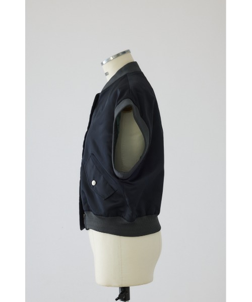 RIM.ARK（リムアーク）の「Short MA-1 vest ショート エムエーワン ベスト（ベスト・レディース・ダークネイビー/ライトカーキ/ブラック・FREE）」の11枚目の写真