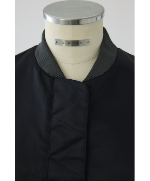 RIM.ARK（リムアーク）の「Short MA-1 vest ショート エムエーワン ベスト（ベスト・レディース・ダークネイビー/ライトカーキ/ブラック・FREE）」の14枚目の写真